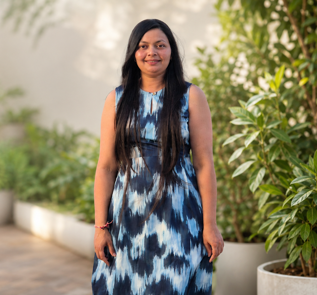 Priyanka Patel, founder of Salada, holding a fresh salad bowl
